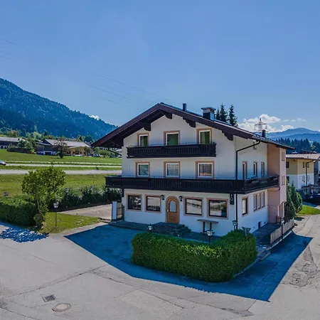 Haus Am Lift Feriehus *